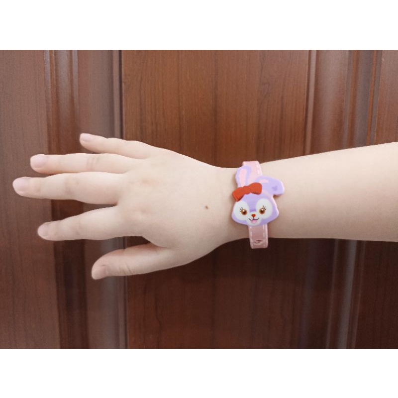 Vòng tay nhựa thời trang đáng yêu cho bé gái