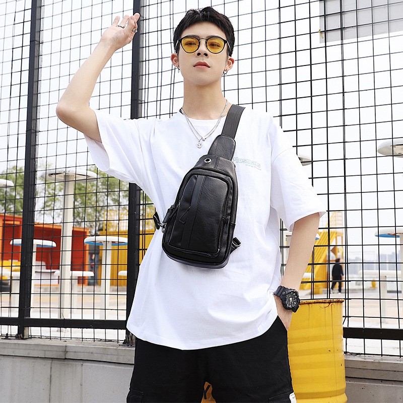 Túi đeo chéo nam da Streetwear chống thấm nước bền bỉ tích hợp lỗ tai nghe tiện dụng TC104-D