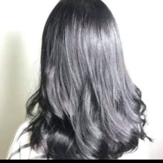 Thuốc nhuộm tóc màu nâu khói kèm trợ dưỡng găng tay
