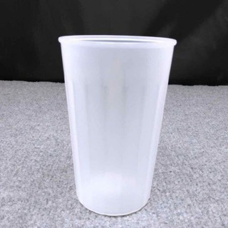 5 chiếc cốc nhựa Việt Nhật