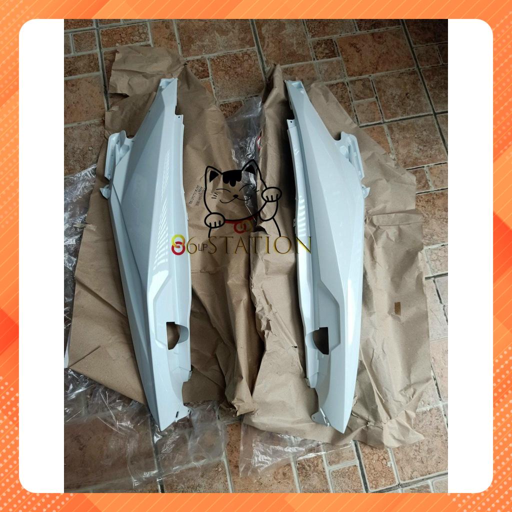 Ốp bụng vario click 2015 - 2017 màu trắng