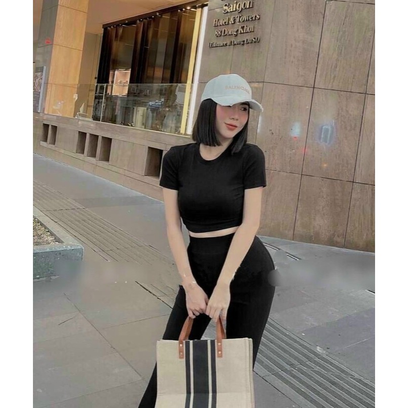 Set Bộ Áo Croptop Ôm Dáng Và Quần Ống Loe Thời Trang Nữ Rose Fashion