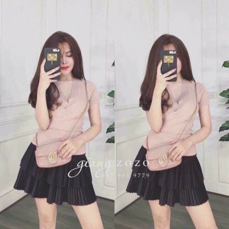 Chân váy xếp li 2 tầng bầu.