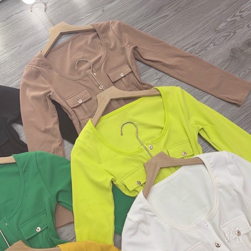 Áo thun body tay dài phối khuy túi ngực