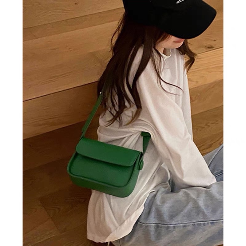 Túi đeo chéo nữ dáng vuông hot trend phong cách Hàn Quốc T38