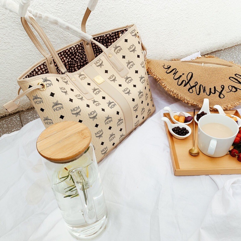 Túi Tote nữ da thật cấp của MCM