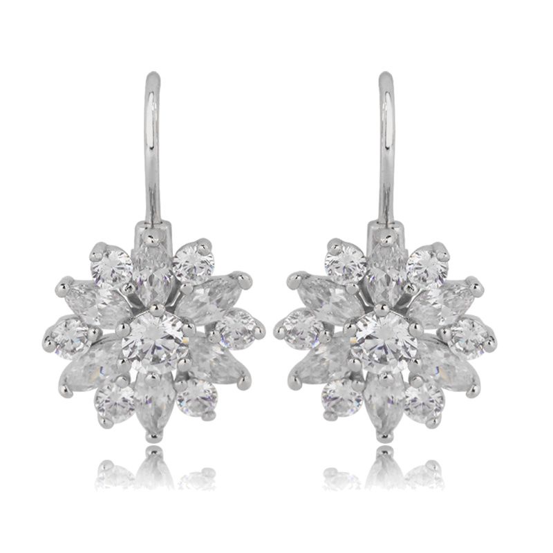 1 Đôi Bông Tai Hình Hoa Tuyết Đính Pha Lê Thời Trang Dự Tiệc