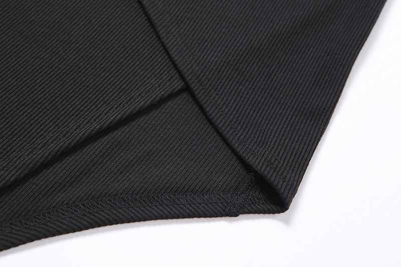 Chân váy midi xẻ tà phong cách thời trang quyến rũ dành cho phái đẹp | BigBuy360 - bigbuy360.vn