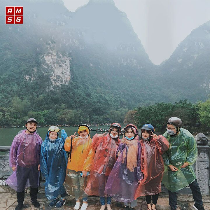 Áo mưa giấy dùng 1 lần nhiều màu có thể tái sử dụng