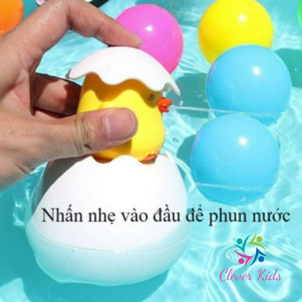Đồ chơi trứng vịt tự nở phun nước bé sẽ rất thích mỗi khi đi tắm