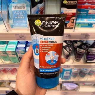 Sữa rửa mặt Garnier