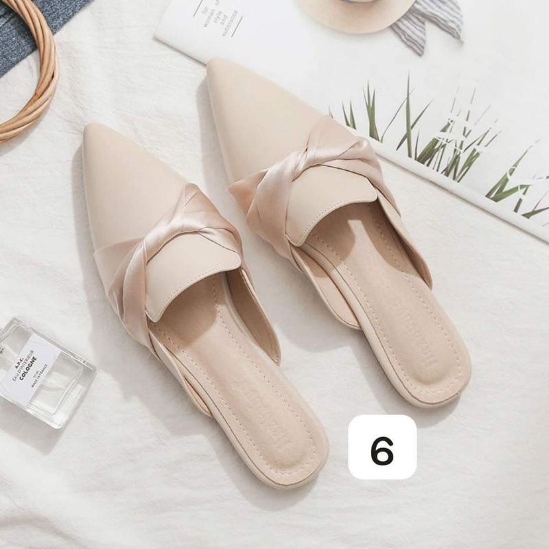 Giày sục siêu xinh ❤ | BigBuy360 - bigbuy360.vn