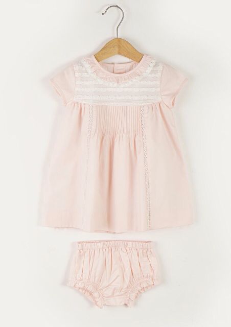 Váy hồng bé gái & chip