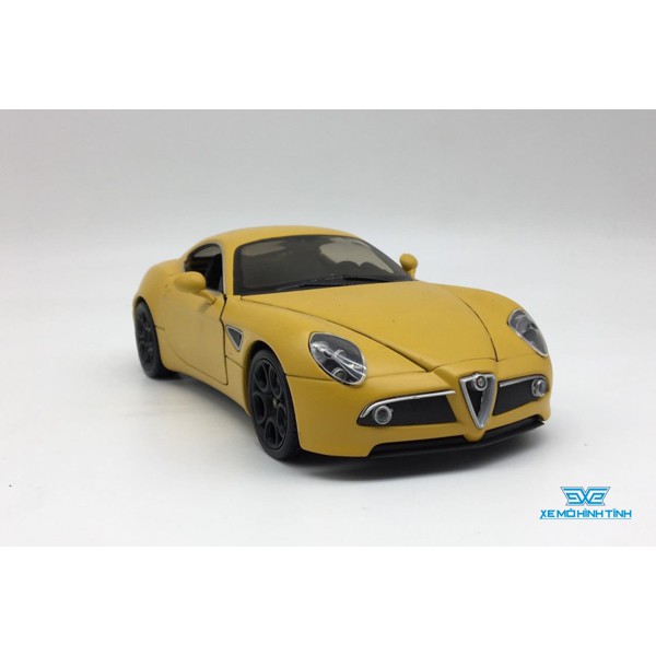 Xe Mô Hình Alfa Romeo 8C Competizione 1:24 Welly (Vàng)