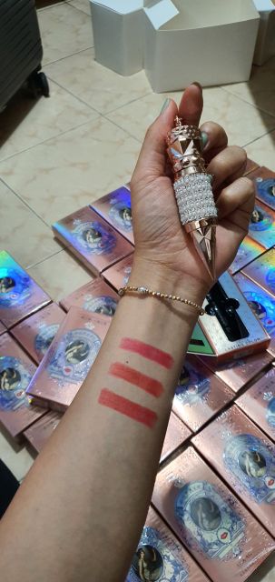 Son 3 màu mềm môi, không trôi . Hàng nội địa Trung