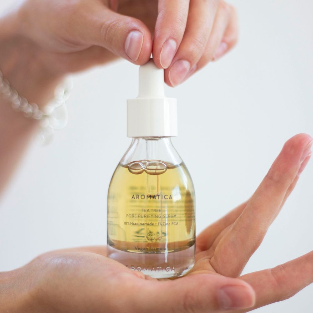 Serum cây trà kiểm soát bã nhờn Aromatica Tea tree Pore Purifying Serum 10% Niacinamide + 1% Zinc PCA