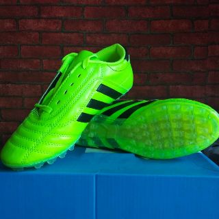 [Free ship] Giày đá bóng 3 sọc giày phủi