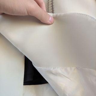 Áo blazer trắng sữa ( ảnh thật ) ( còn màu đen )