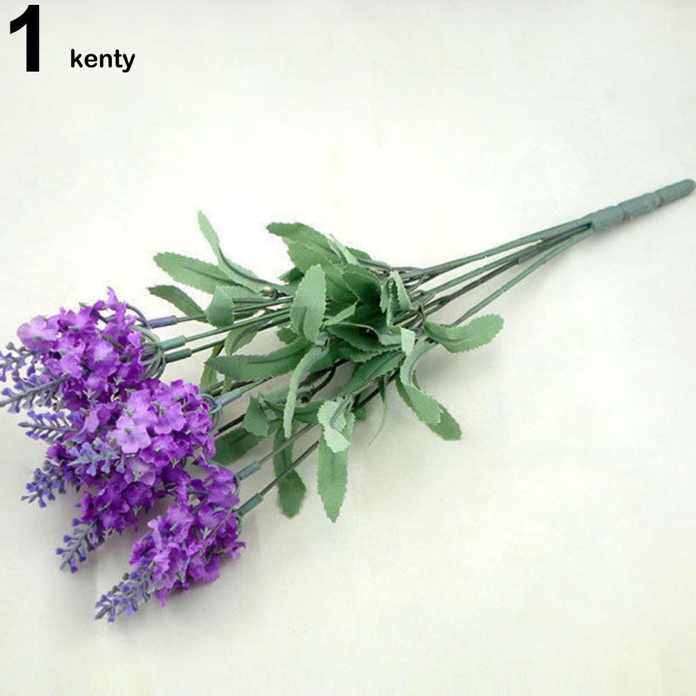 Bó hoa lavender giả sinh động dùng trong trang trí đa năng