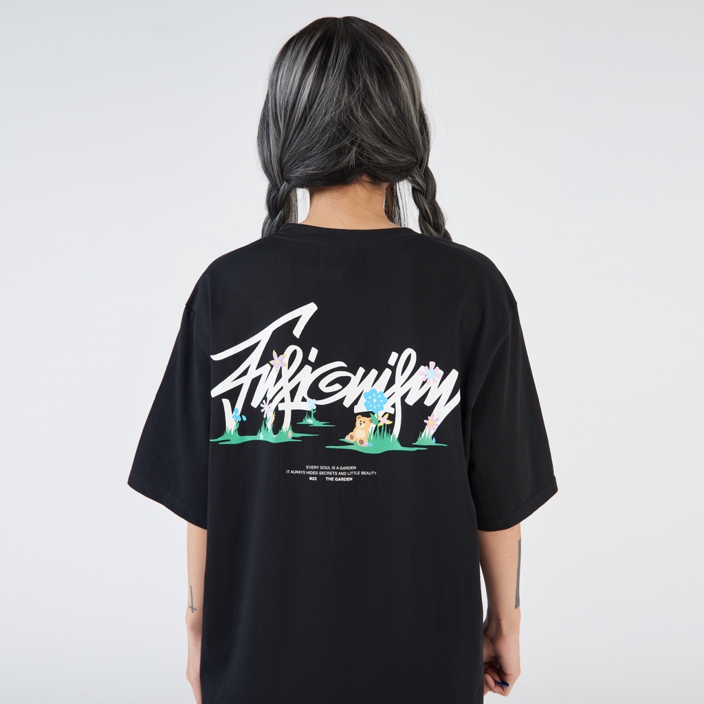 Áo thun in hình The Garden Fusionism - Màu Trắng Đen - Unisex - Form Oversize