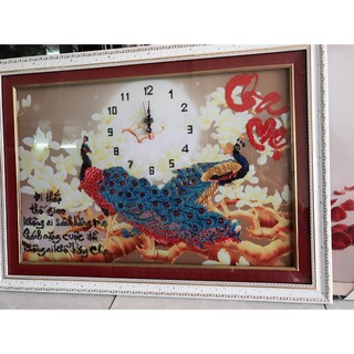 [ SALE] Tranh đính đá đồng hồ cha mẹ chim công 80x55cm