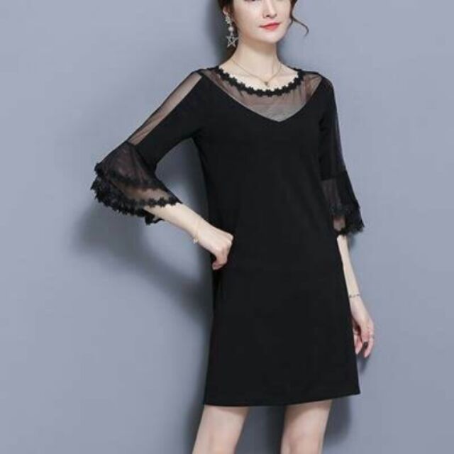 Đầm suông phối tay ren