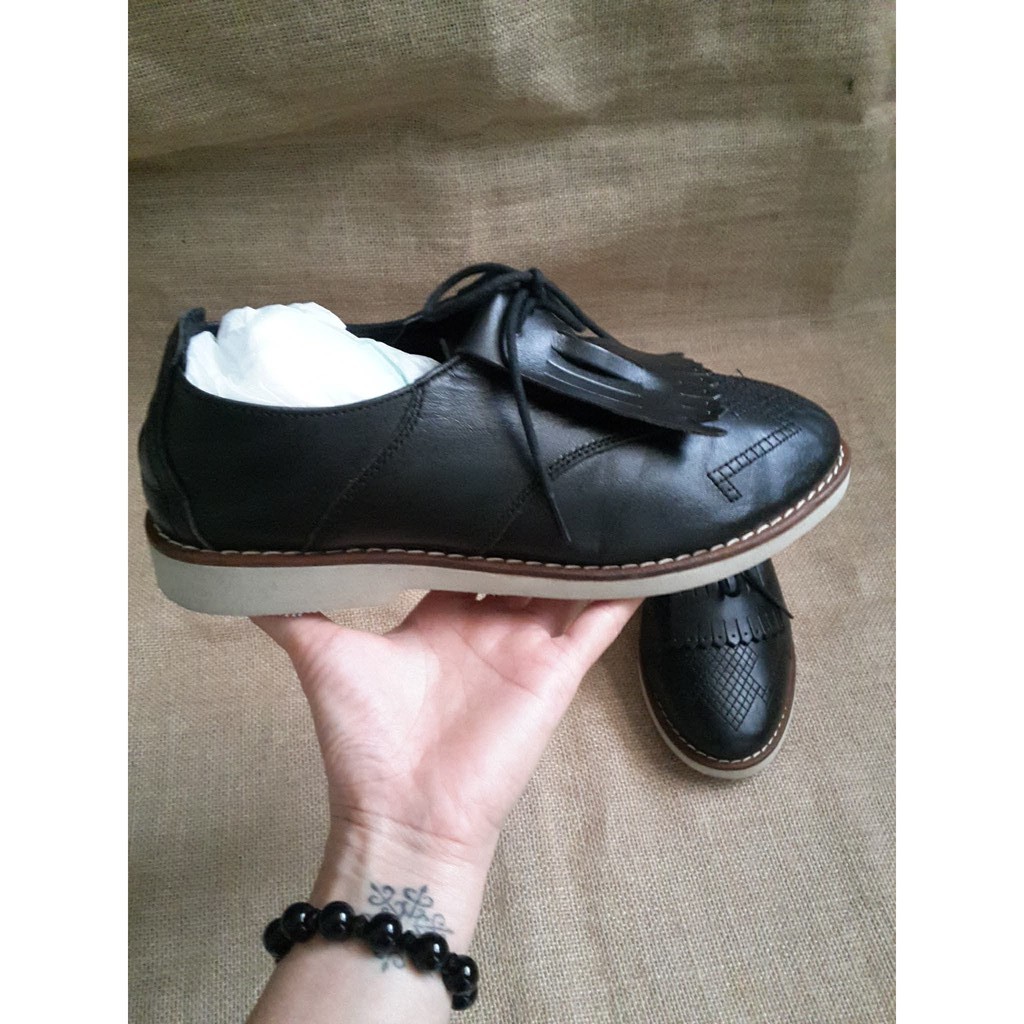 Giày loafer cá tính