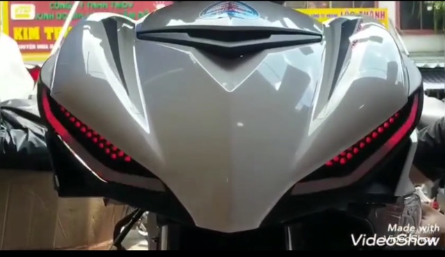 Mặt nạ xmen nắp Audi  a11