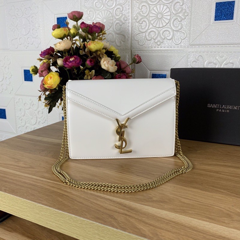 Túi xách Yves Saint Laurent cassan màu trắng size 22cm (có sẵn)