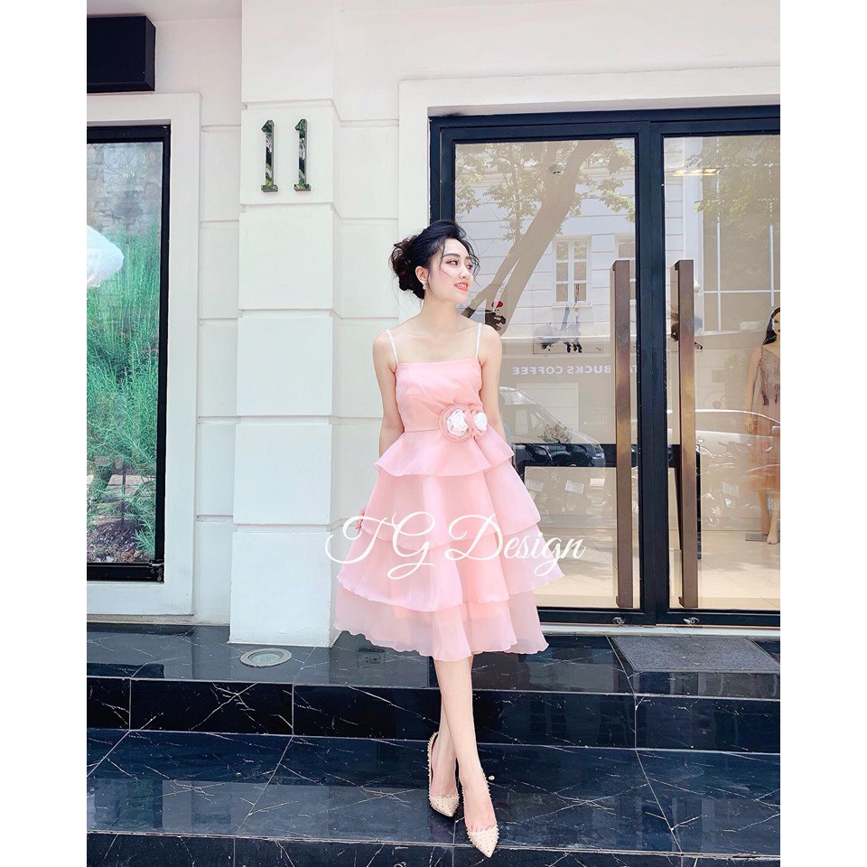 Váy dây tầng hoa eo