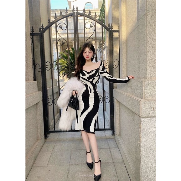 Đầm len body tay dài họa tiết