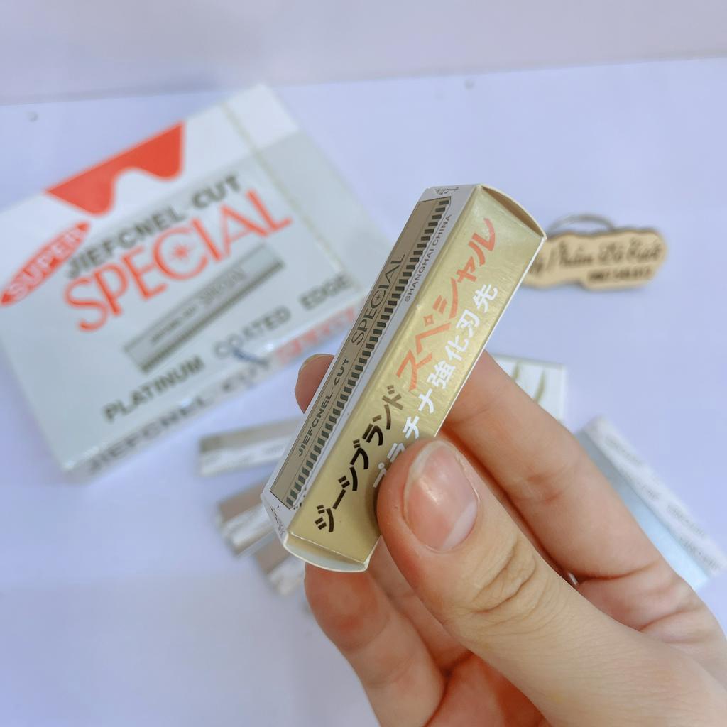 Dao Cạo Lông Mày Jiefcnel Cut Special Hộp 10 Lưỡi Thép Sắc Bén