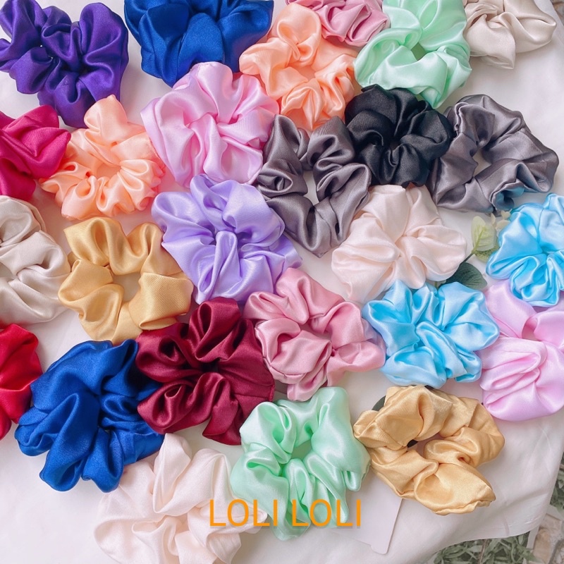 scrunchies cột tóc phi bóng màu ngẫu nhiên.