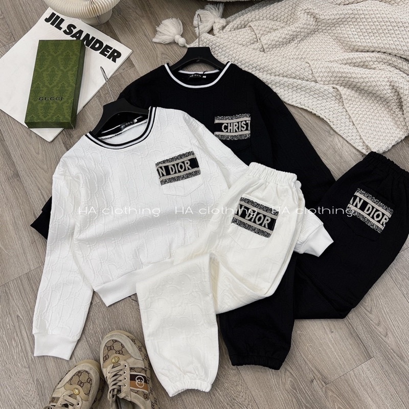 Set thể thao dập nổi