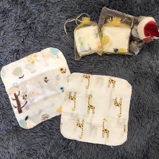 Set 10 khăn sữa Aden cho bé