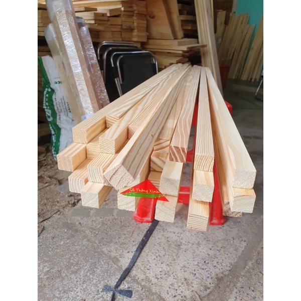 Thanh gỗ thông vuông 2cm ,dài 1m dùng làm nẹp, đóng chuồng thú cưng, làm khung viền,trang trí nhà cửa,chế DIY