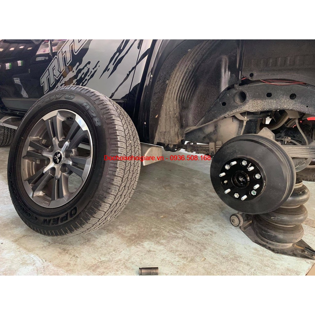 Miếng đệm lốp xe bán tải Mitsubishi Triton