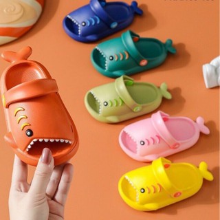 Sục cá mập baby shark cho bé