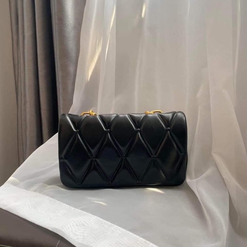 [Auth-Singapore] Túi xách nữ chần bông phối dây xích Charles Keith ( CK2-80781659)