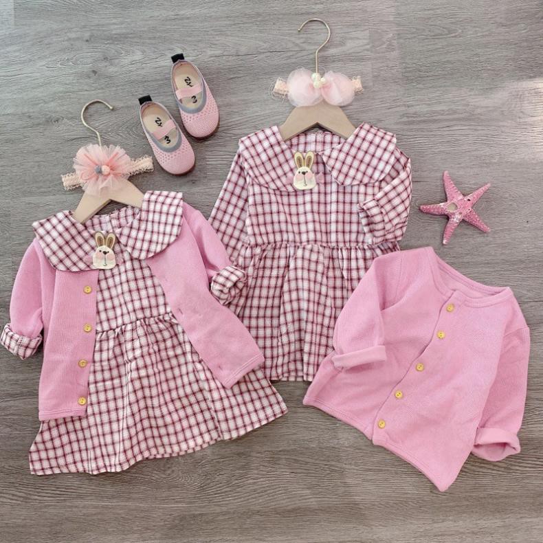 (HÀNG QC) SET VÁY CARO MIX ÁO CADIGAN HỒNG TÍM CÓ KẸP THỎ