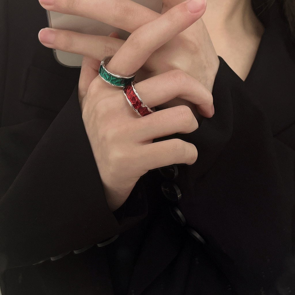 Nhẫn nam nữ tròn unisex Loki_Accessories màu bạc thời trang chất Titan đẹp đơn giản không gỉ - Nhẫn Red Ring