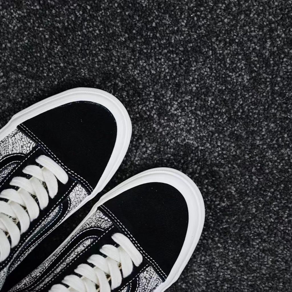 VANS Giày Trượt Patin Vải Canvas Cổ Cao Màu Đen Cá Tính Cho Nam Và Nữ