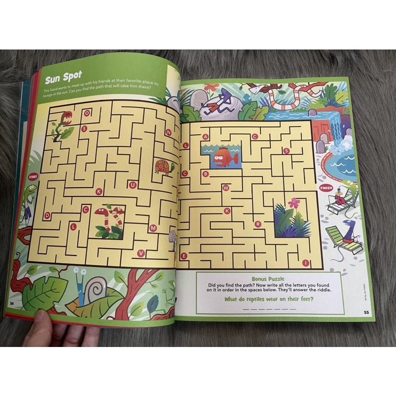 JUMBO BOOK OF AMAZING MAZES