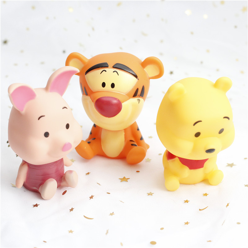 Que cắm trang trí bánh kem gấu Winnie Pooh hoạt hình đáng yêu