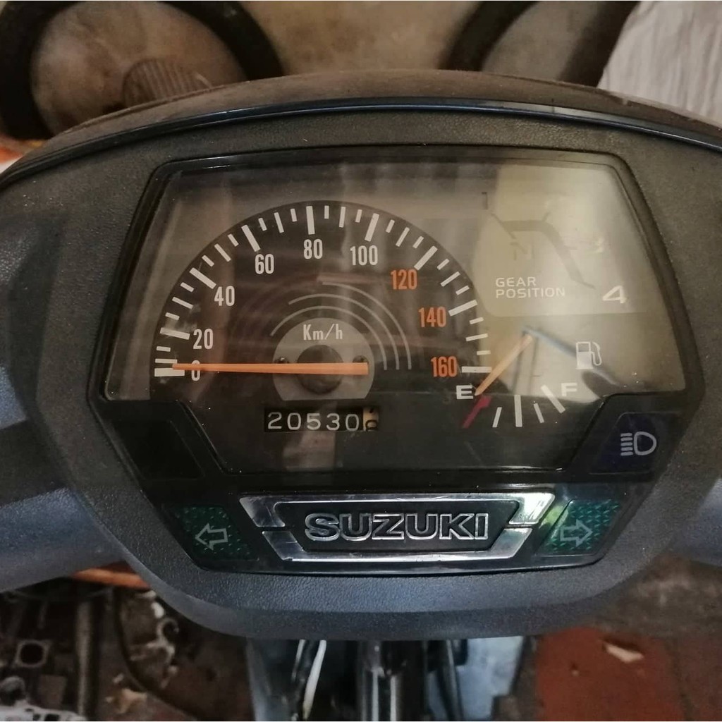 Mặt kính đồng hồ suzuki viva 110.