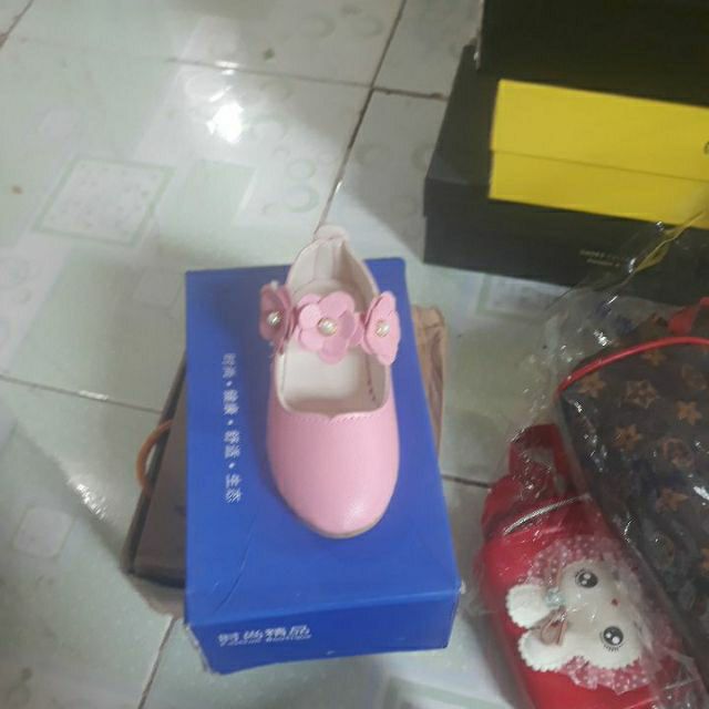 Combo giày mẹ và bé