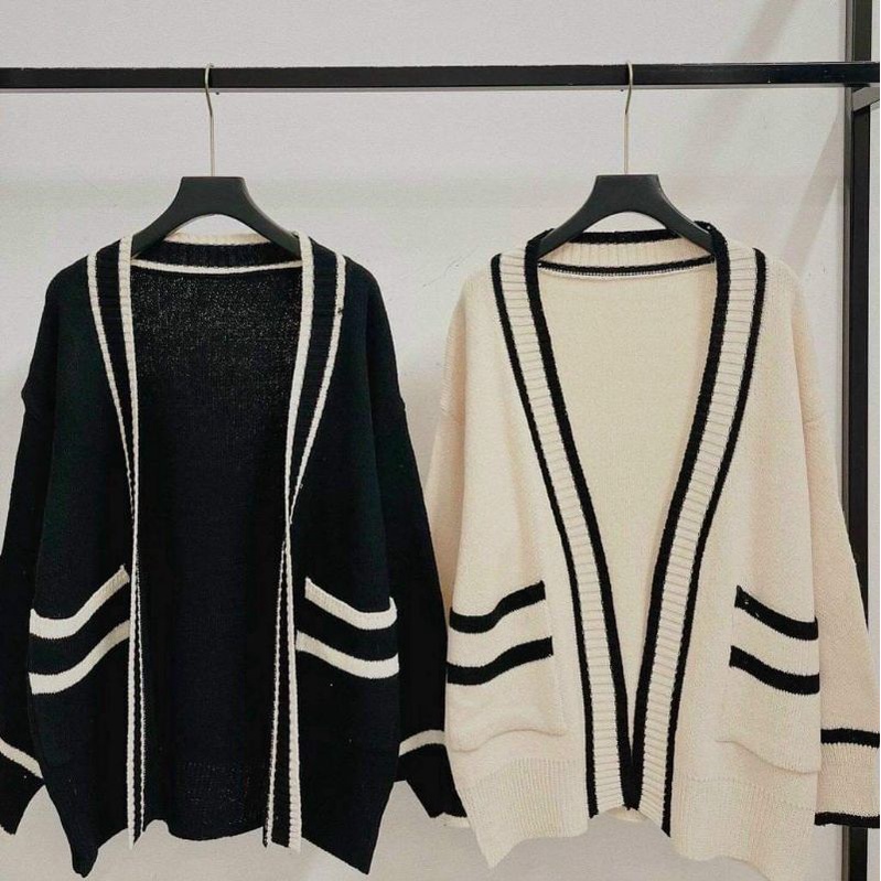 Áo khoác len cardigan from over size viền 2 túi.