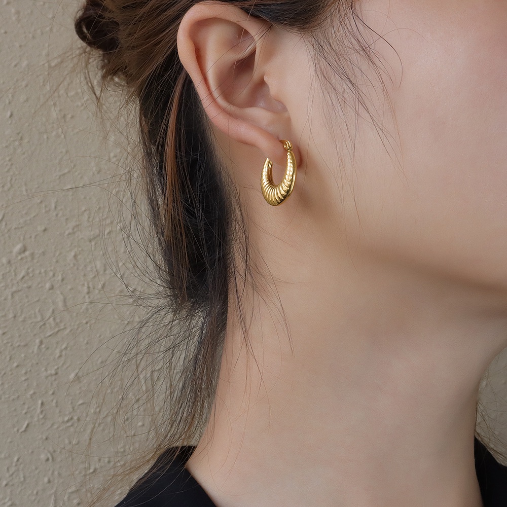 Bông Tai Hình Chữ Cường Điệu Mạ Vàng 18K Thời Trang Cho Nữ