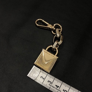 Móc khoá Michael Kors