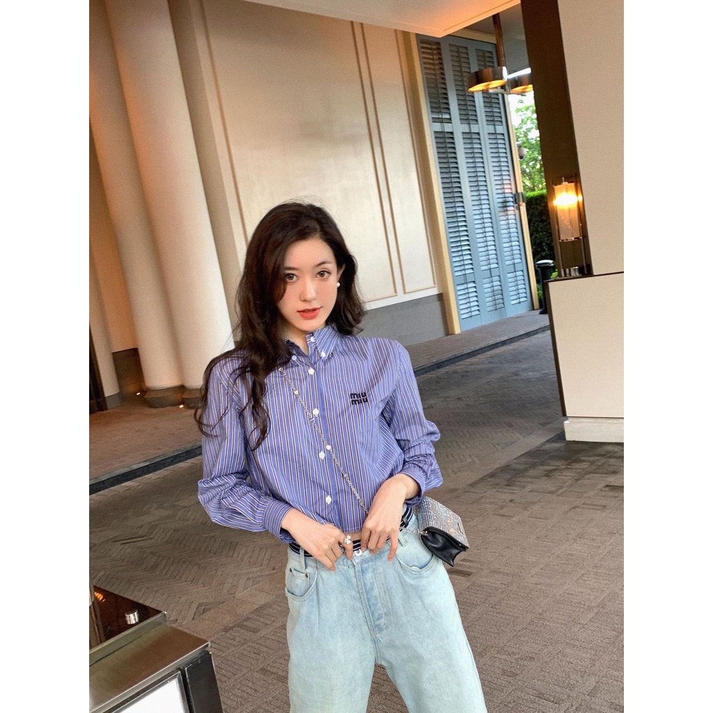 MiuMiu m22 early autumn new retro letter stripe hem burrs decoration simple all-match short shirt 2022